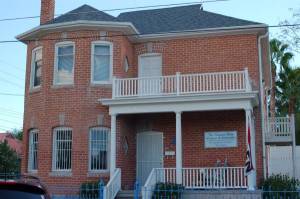 frugal-informer-store-treasure-shop